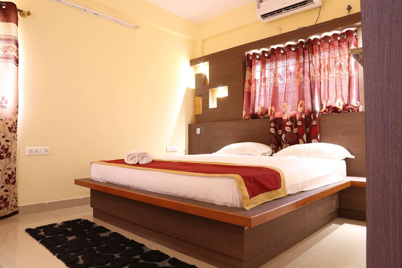Golds Club & Resort Bayappanhalli Экстерьер фото